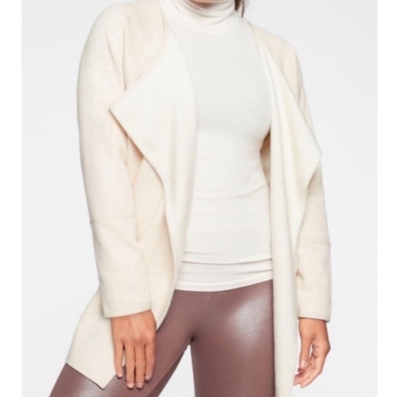 Athleta Cozy Karma Wrap - Picture 2 of 10